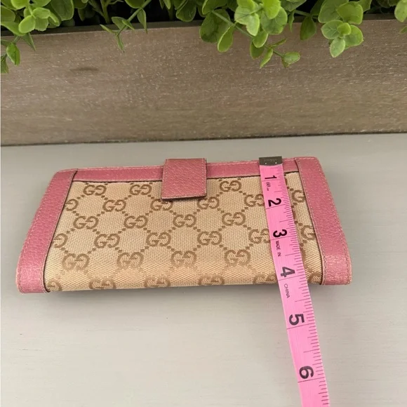 Gucci Wallet - Picture 16 of 16